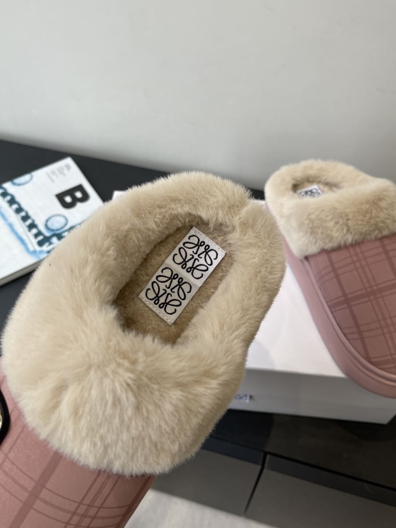 L0ew* slippers